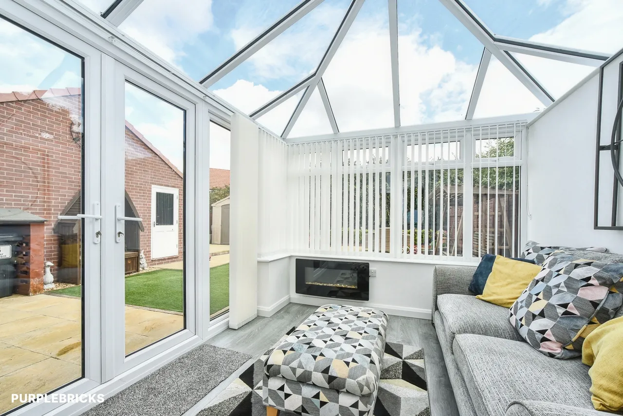 Hillier Crescent, Calne, SN11, photo 13
