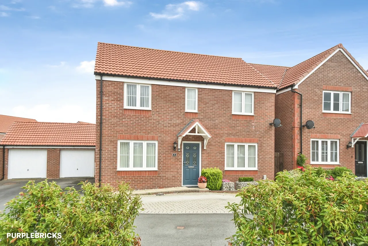 4 bed house for sale, Hillier Crescent, Calne, SN11
