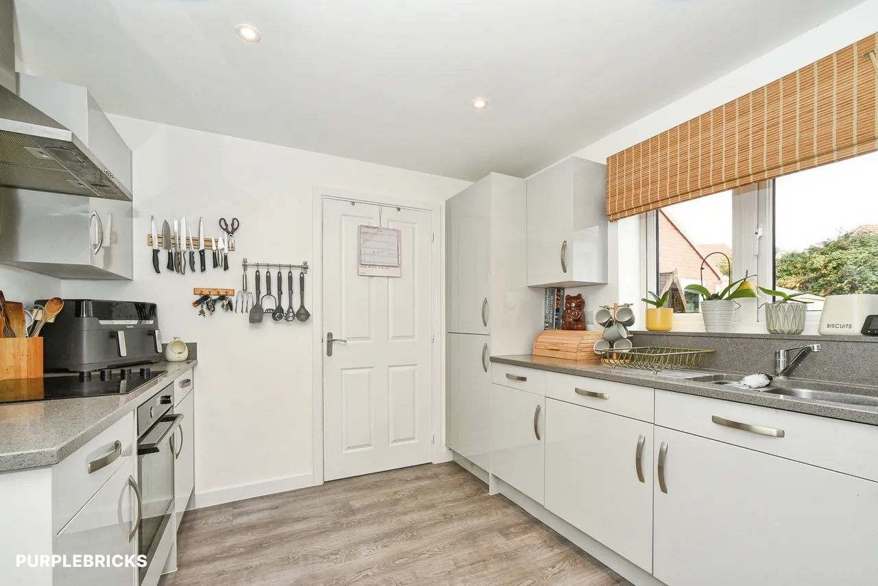 Hillier Crescent, Calne, SN11, photo 6