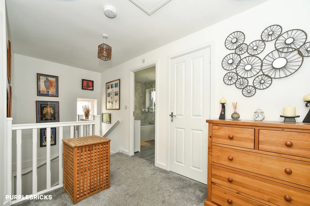 Hillier Crescent, Calne, SN11, photo 15