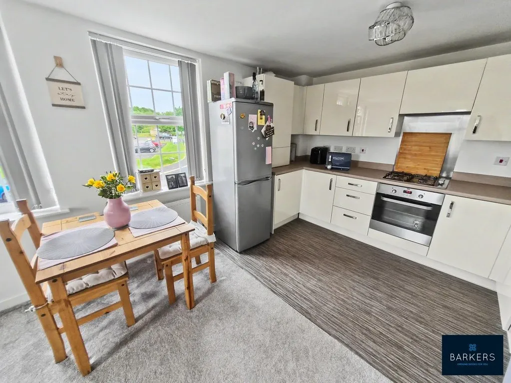 Heathfield Lane, Birkenshaw BD11 2DP, photo 4