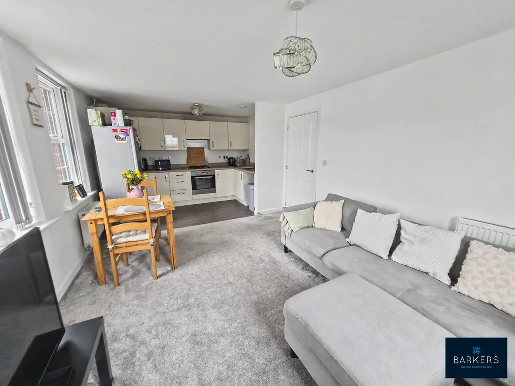 Heathfield Lane, Birkenshaw BD11 2DP, photo 3