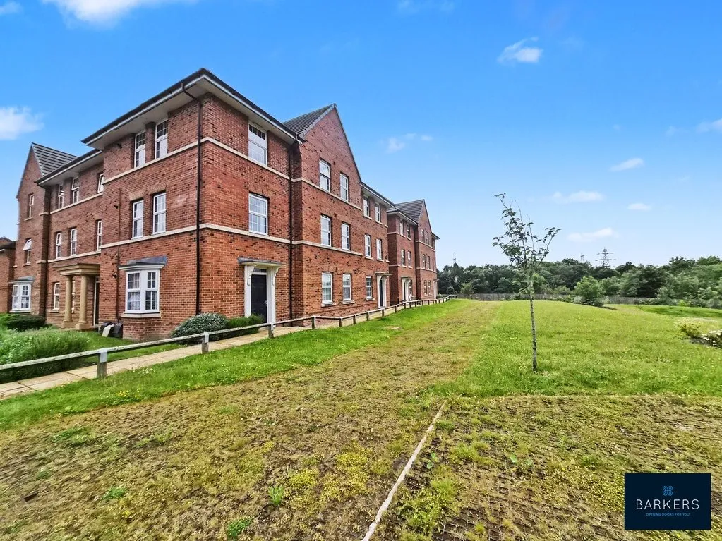 2 bed flat for sale — Heathfield Lane, Birkenshaw BD11 2DP