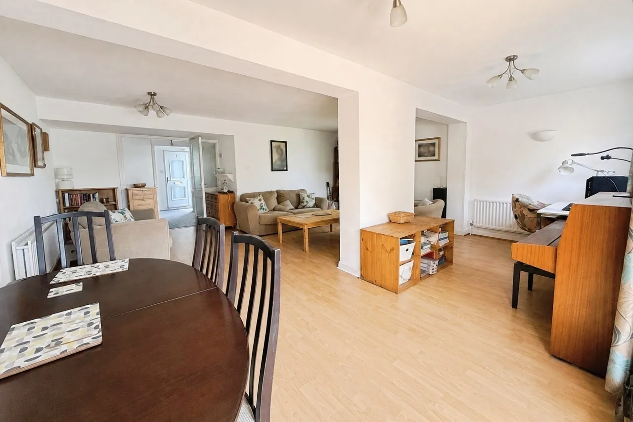 Upton Close, Farnborough, Hampshire, GU14 7EN, photo 11