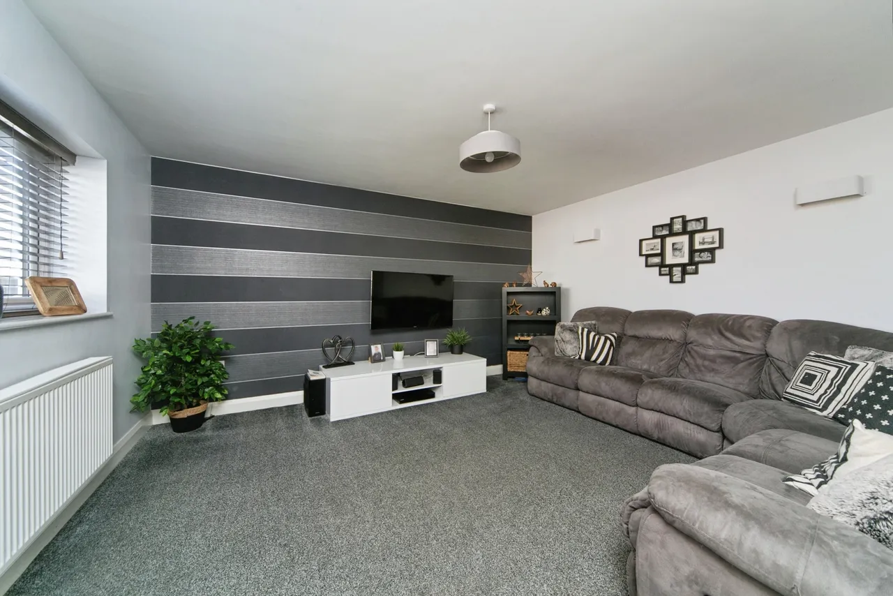 Cwr Y Coed, Llangefni, LL77, photo 6