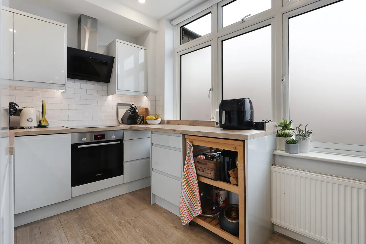 Massetts Road, Horley, RH6, photo 9