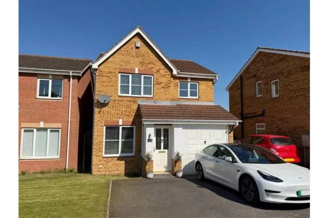 3 bed house for sale — Galway Close, Barnsley