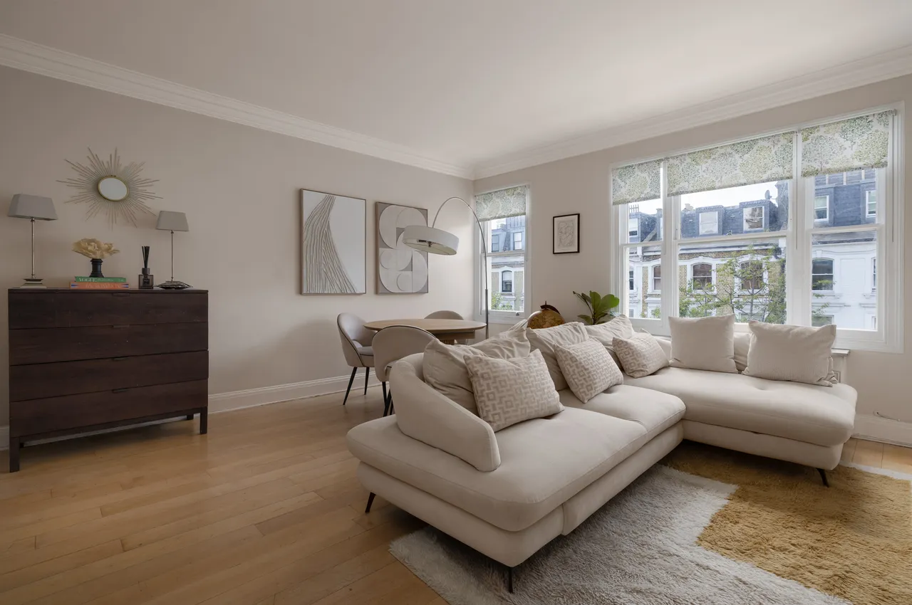 3 bed flat for sale — Beaufort Street, Chelsea, London