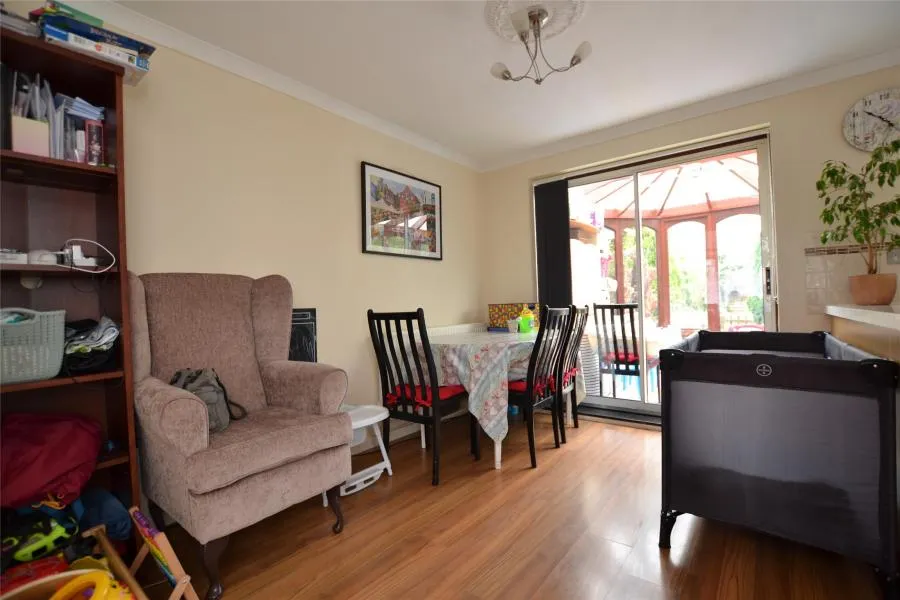 Wren Close, Abbeydale, GL4, photo 7