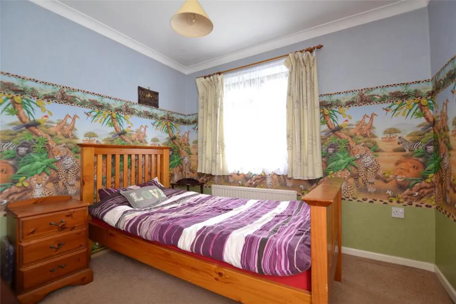 Wren Close, Abbeydale, GL4, photo 2