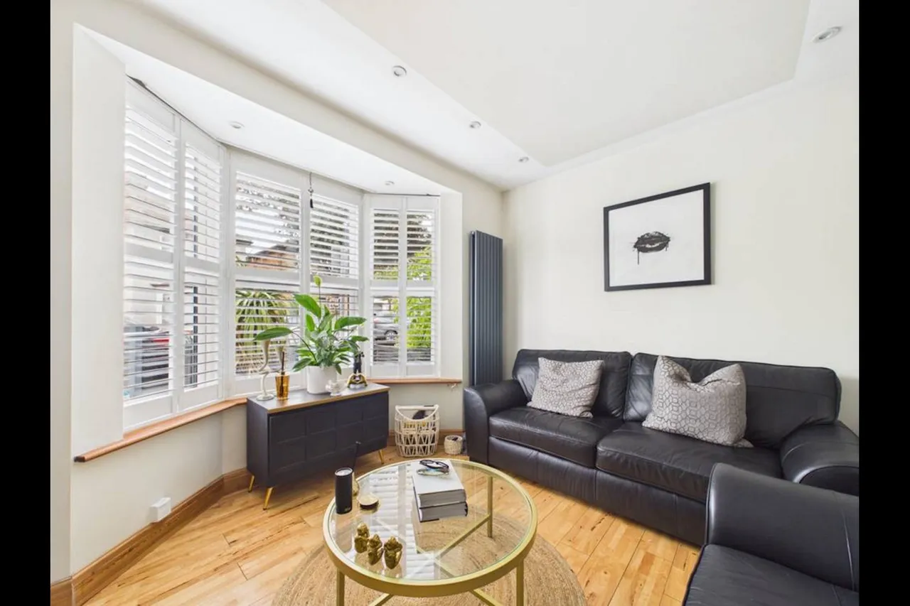 Cotleigh Road, Romford, RM7, photo 2