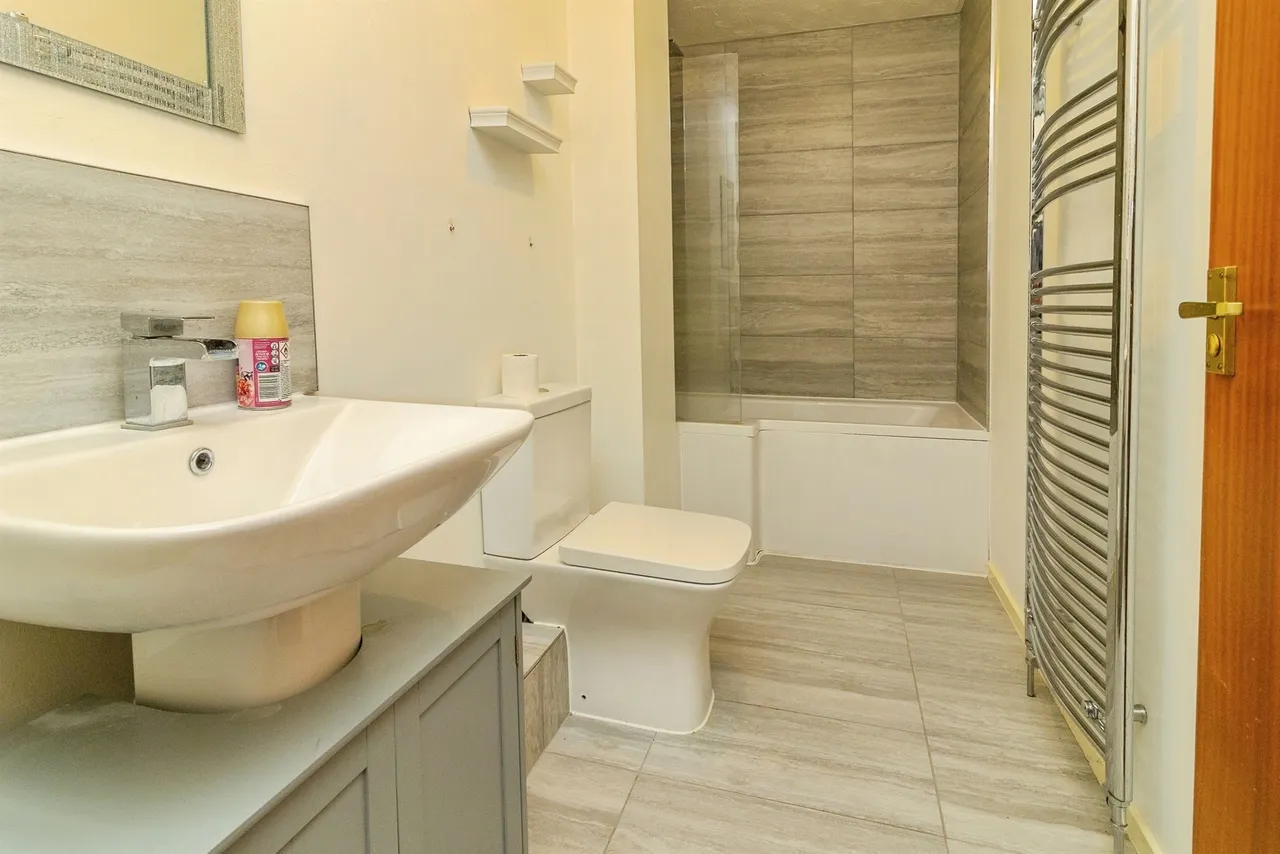 Bellini Close, Old Farm Park, MK7, photo 13