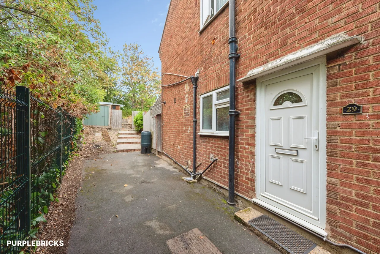 Brambles Close, Isleworth, TW7, photo 15