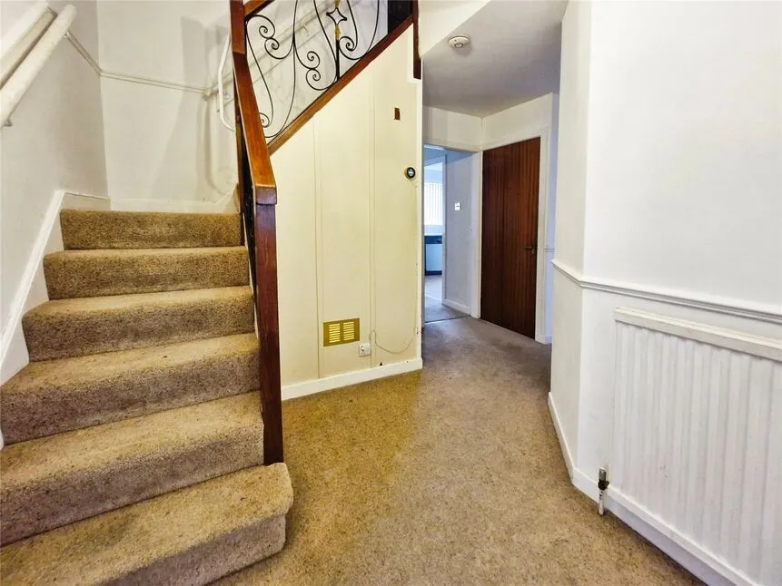 Springfield Court, Keighley, BD20, photo 2