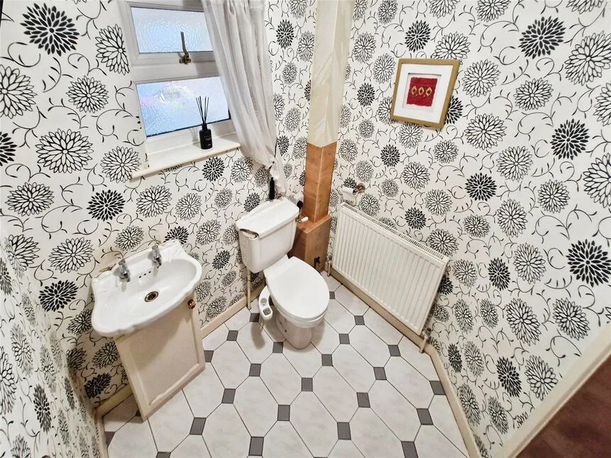 Springfield Court, Keighley, BD20, photo 7
