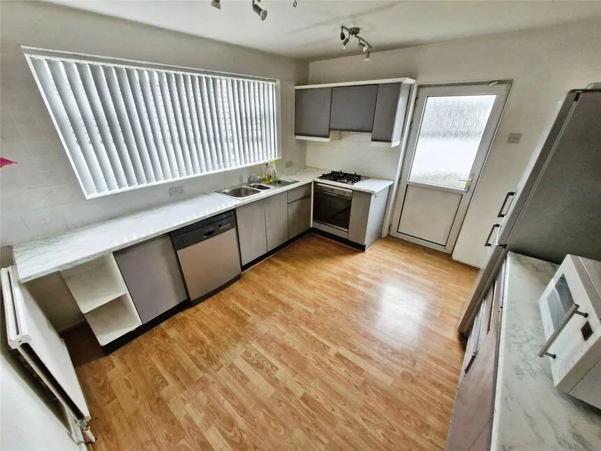 Springfield Court, Keighley, BD20, photo 4