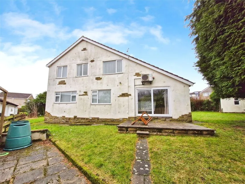 Springfield Court, Keighley, BD20, photo 15