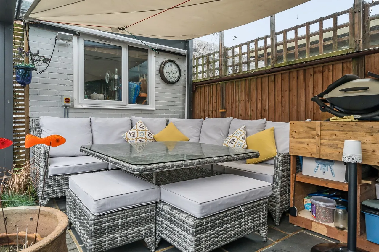 Whitley Close, Emsworth, PO10, photo 17