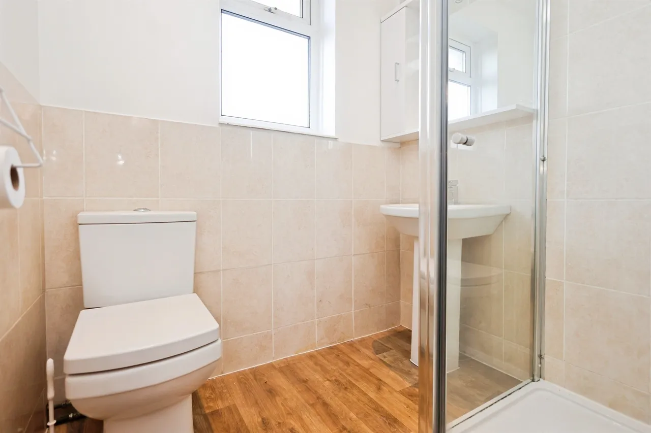Hazel Road, Kingswinford, DY6, photo 13