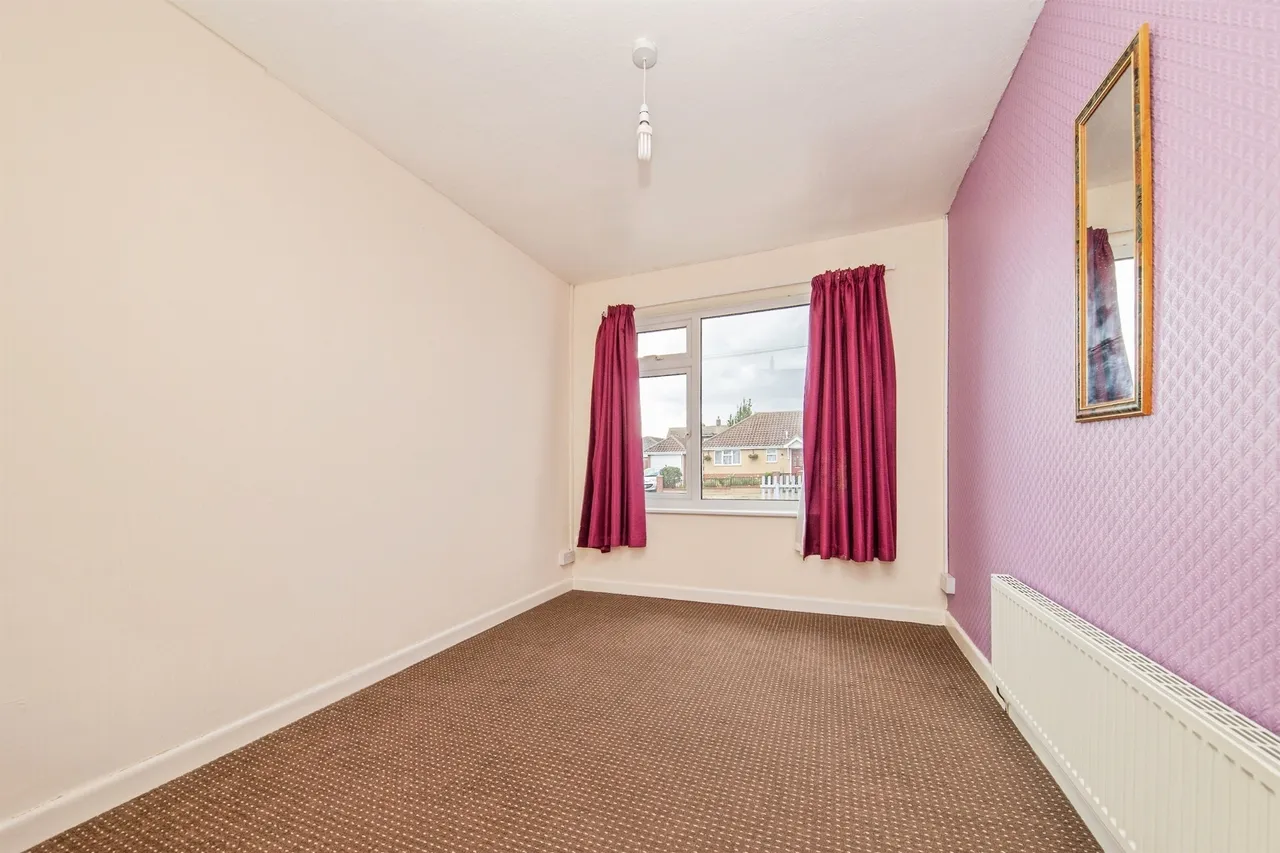 Park Square East, Jaywick, Clacton-On-Sea, photo 7