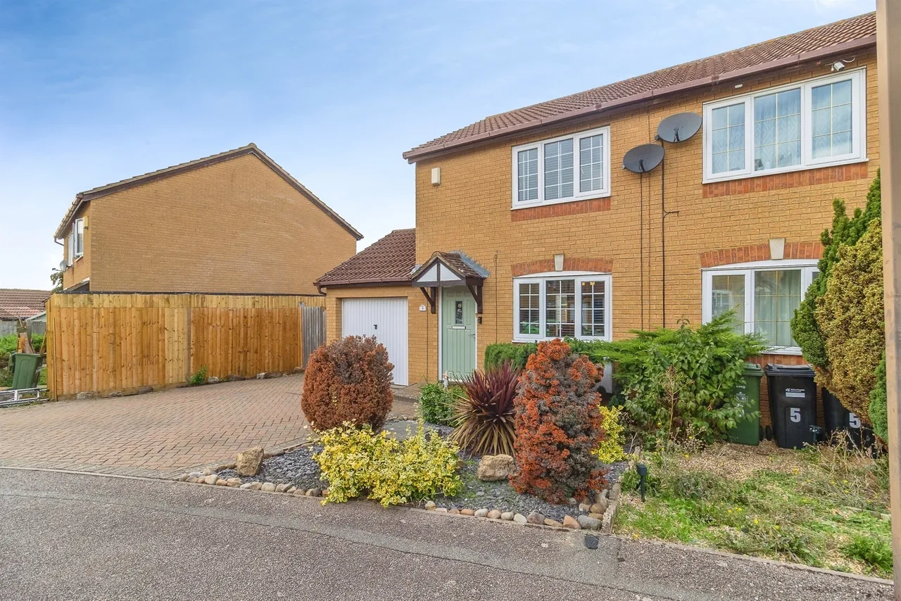 Bantock Close, Browns Wood, MK7, photo 2
