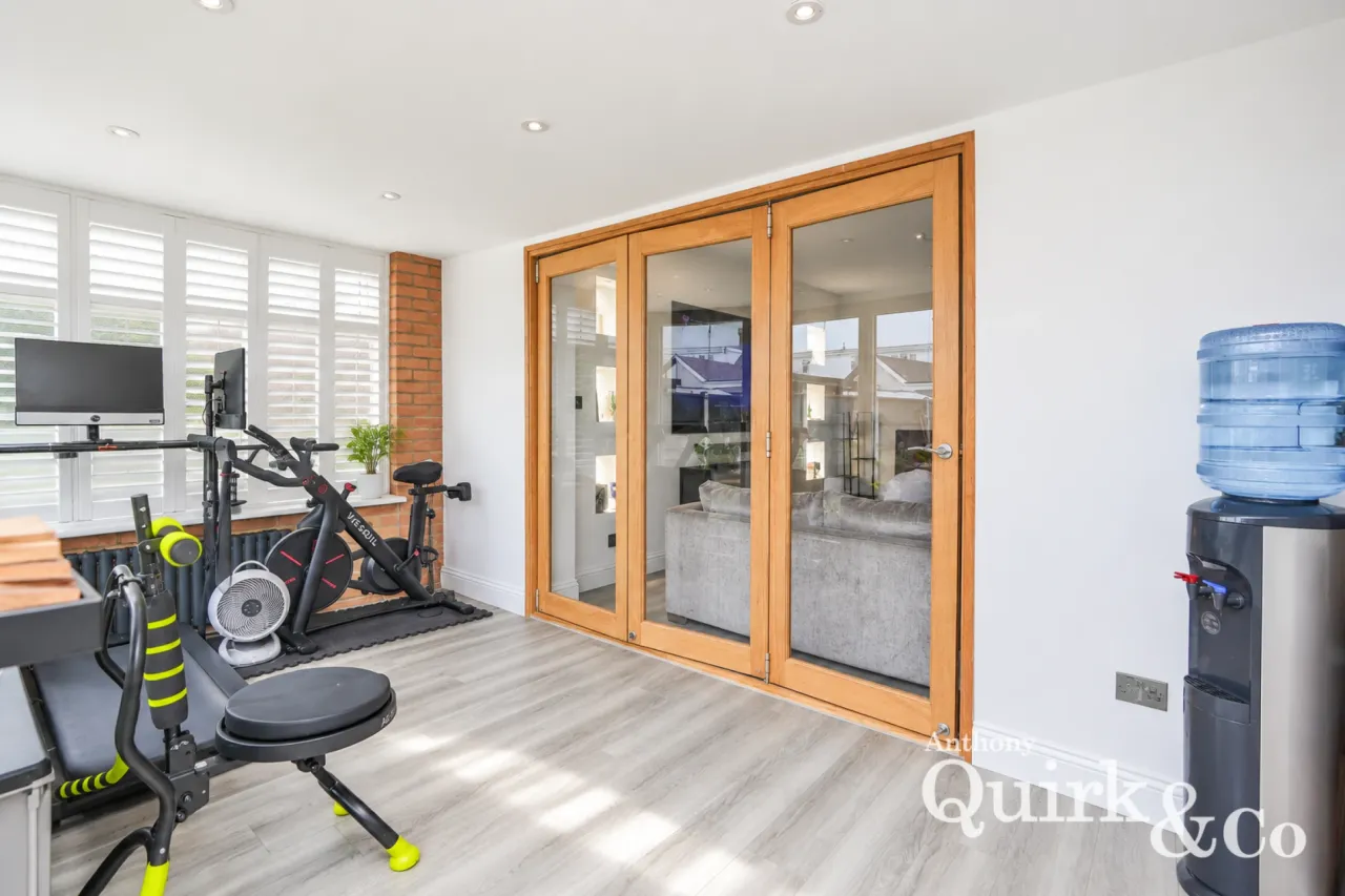 Meynell Avenue, Canvey Island, SS8, photo 6