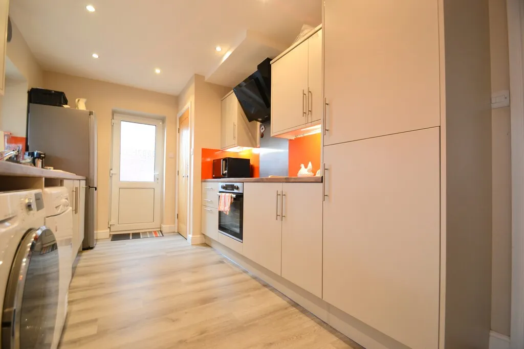 Barnmeadow Road, Newport, photo 4