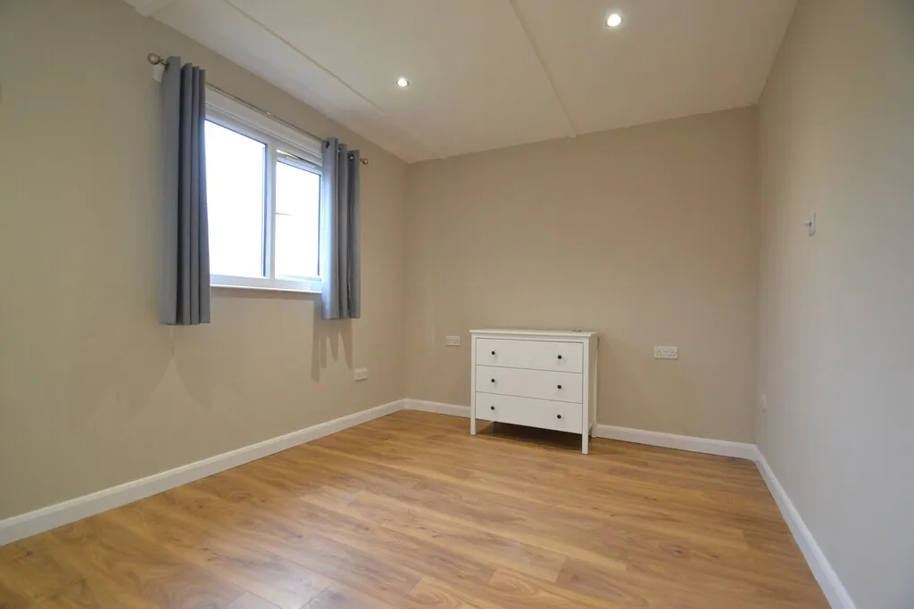 Barnmeadow Road, Newport, photo 19