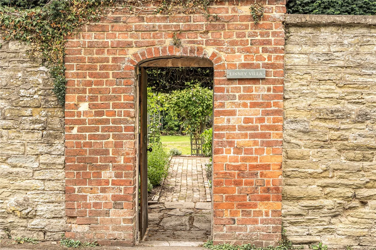 Linney, Ludlow, Shropshire, SY8 1EE, photo 21