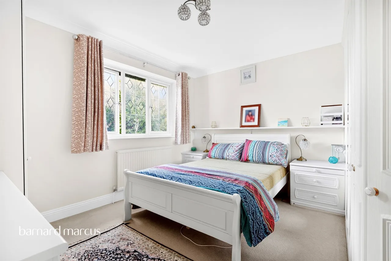 Cleveland Gardens, Worcester Park, KT4, photo 14