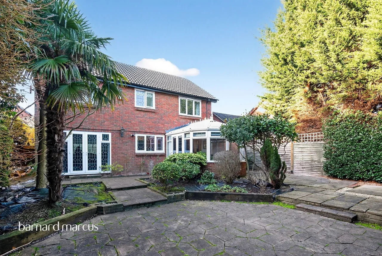 Cleveland Gardens, Worcester Park, KT4, photo 18