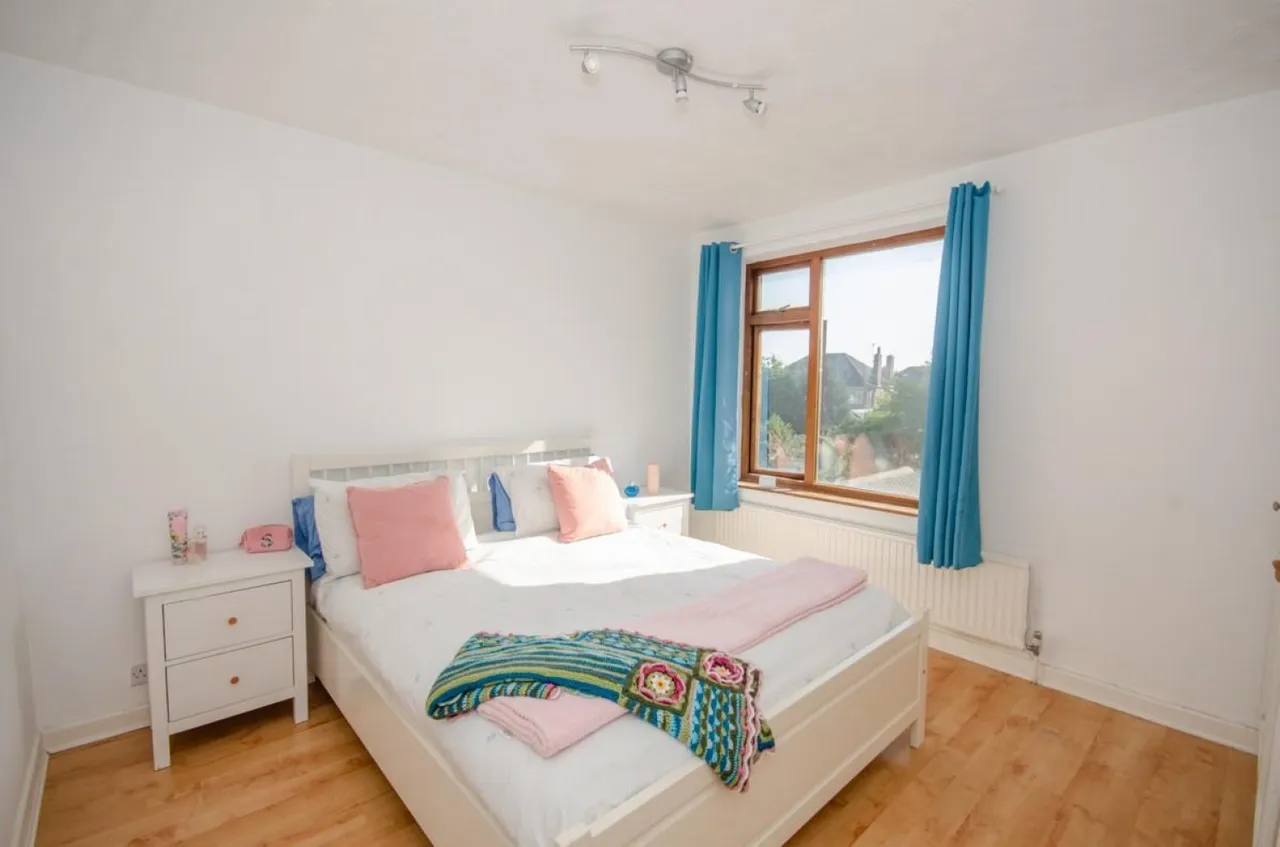 Oakdale Road, Downend, BS16, photo 15