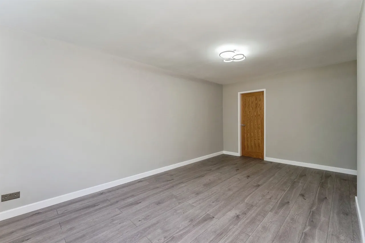 Iver Road, Upton, CH2, photo 6