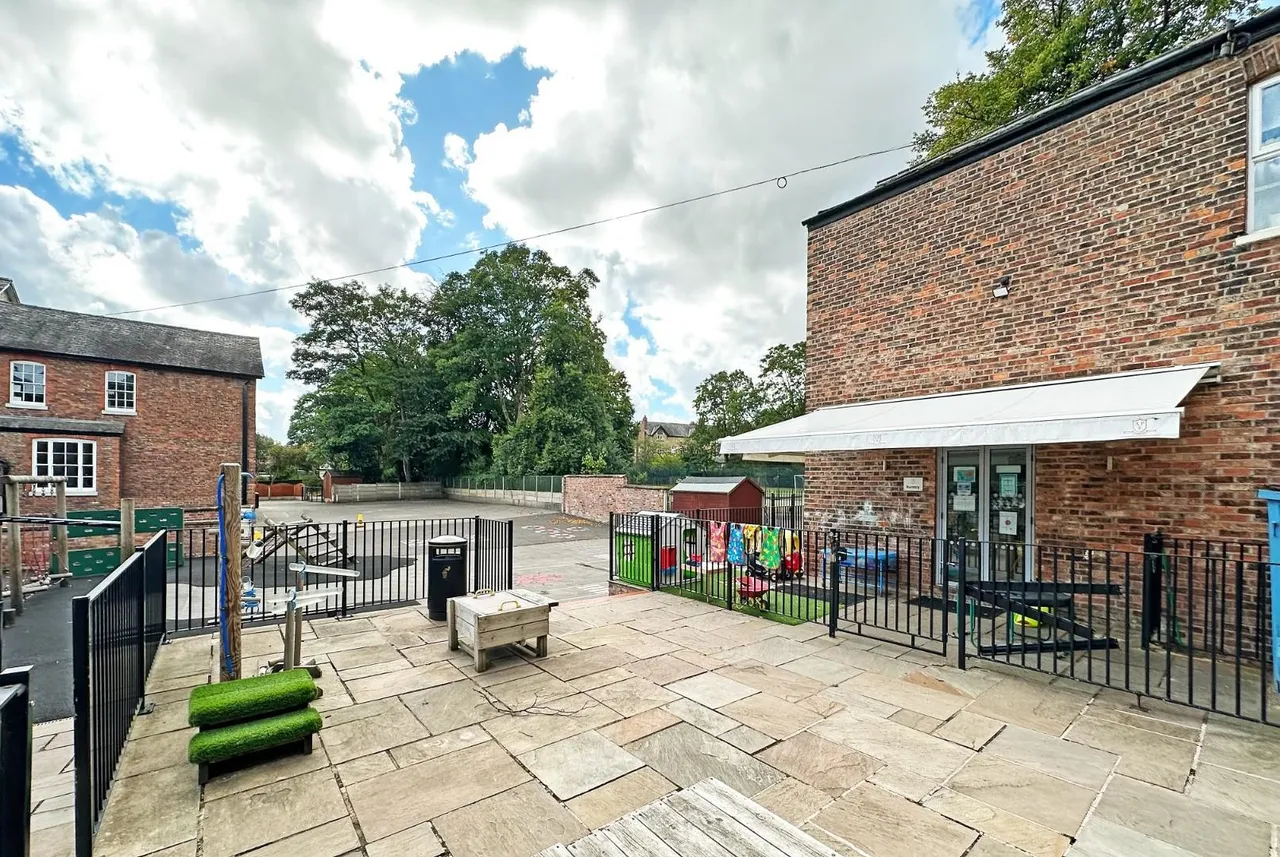 48 Stamford Road, Bowdon, Cheshire WA14 2JP, photo 5