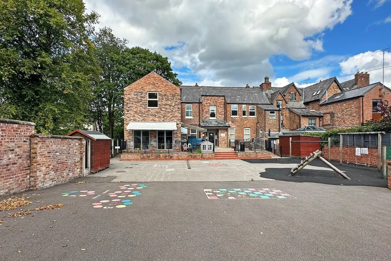 48 Stamford Road, Bowdon, Cheshire WA14 2JP, photo 15