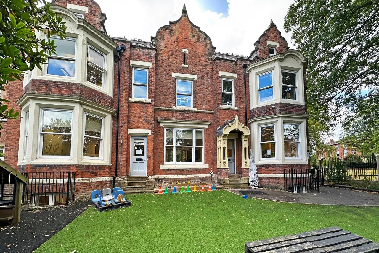 48 Stamford Road, Bowdon, Cheshire WA14 2JP, photo 32