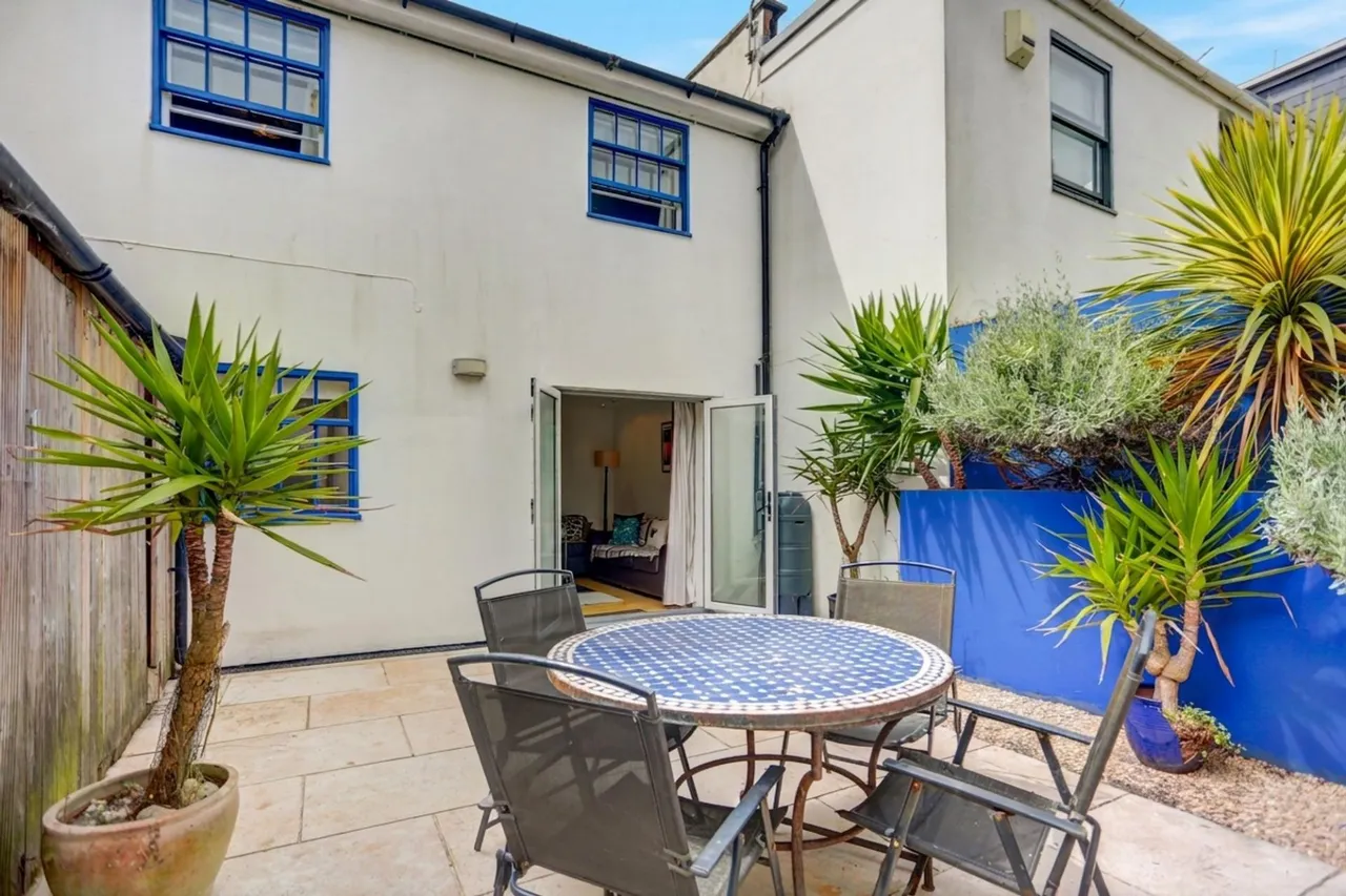 Royal Crescent Mews, Brighton, BN2, photo 14