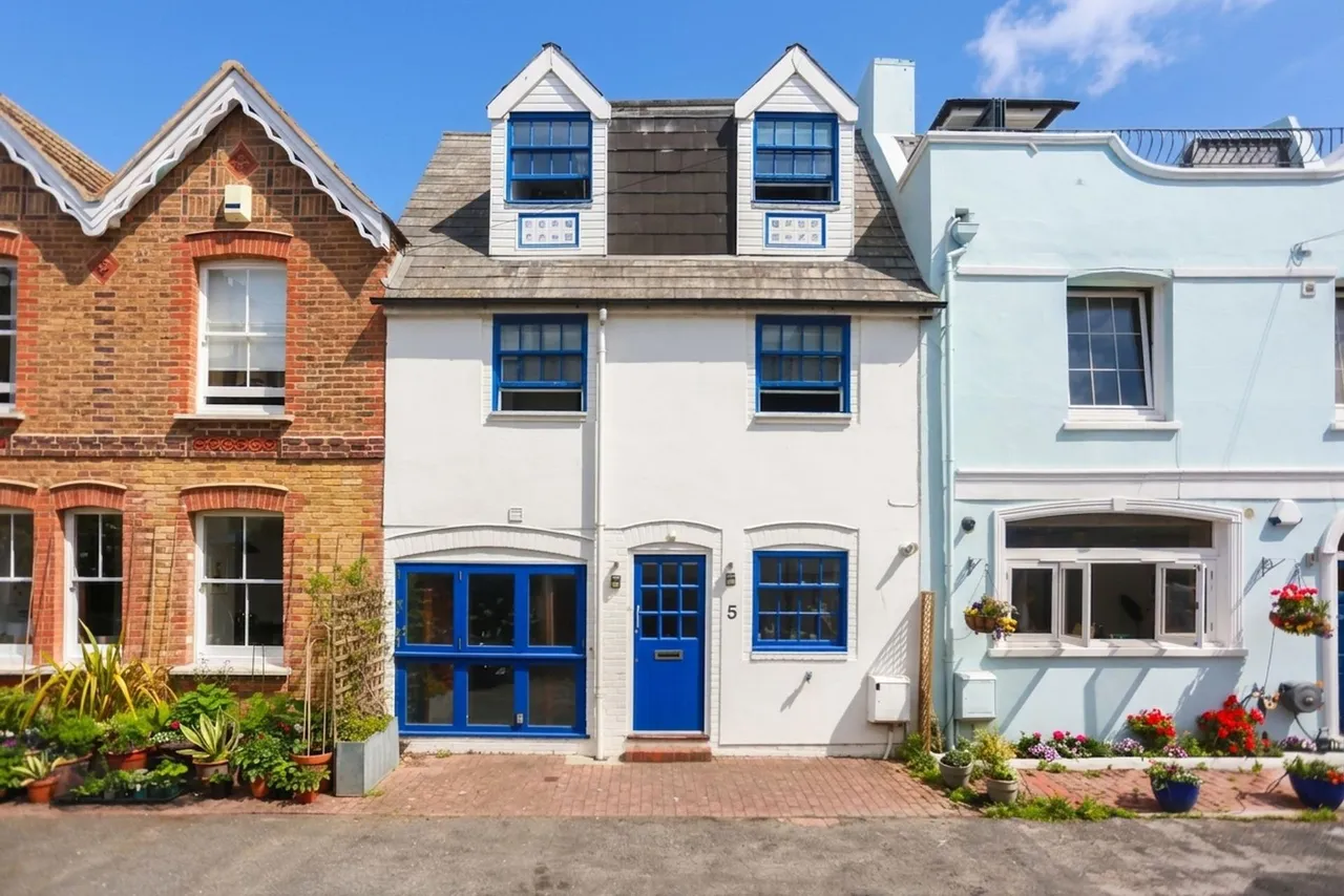 4 bed house for sale, Royal Crescent Mews, Brighton, BN2