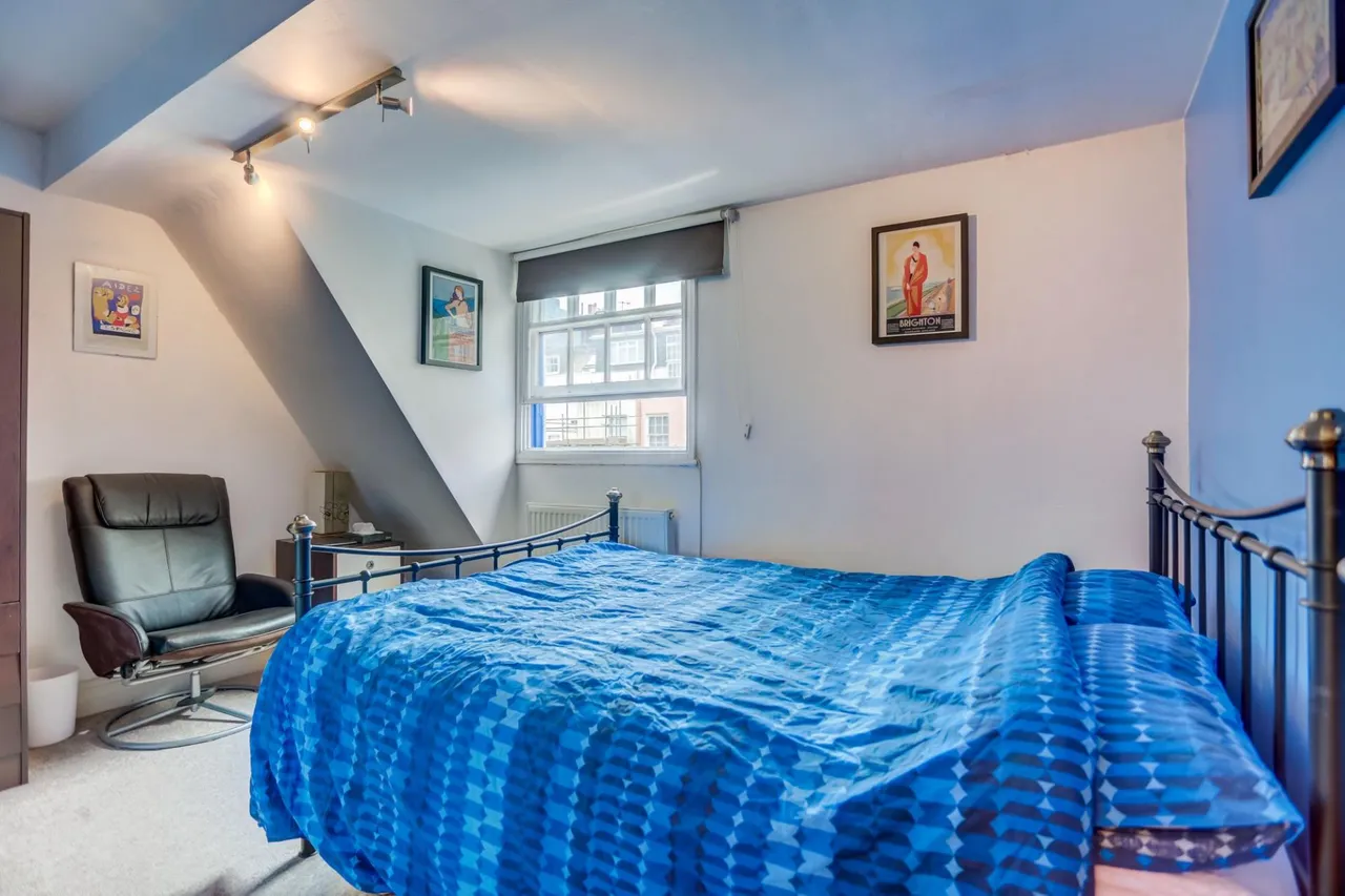 Royal Crescent Mews, Brighton, BN2, photo 24
