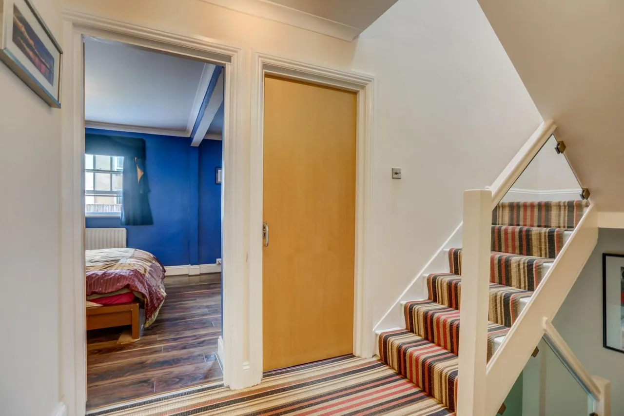 Royal Crescent Mews, Brighton, BN2, photo 23