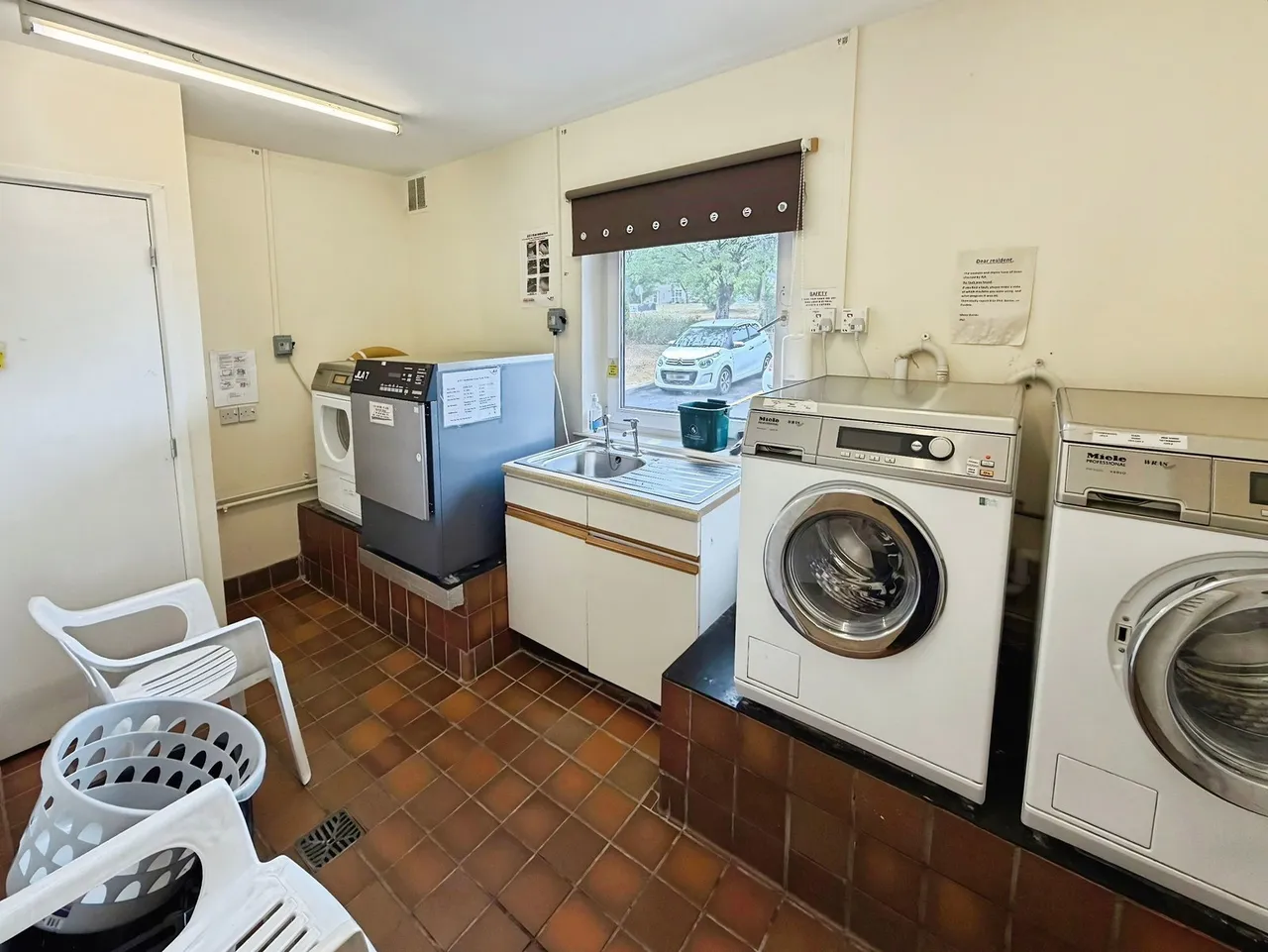 Parklands Court, Sketty, SA2, photo 25