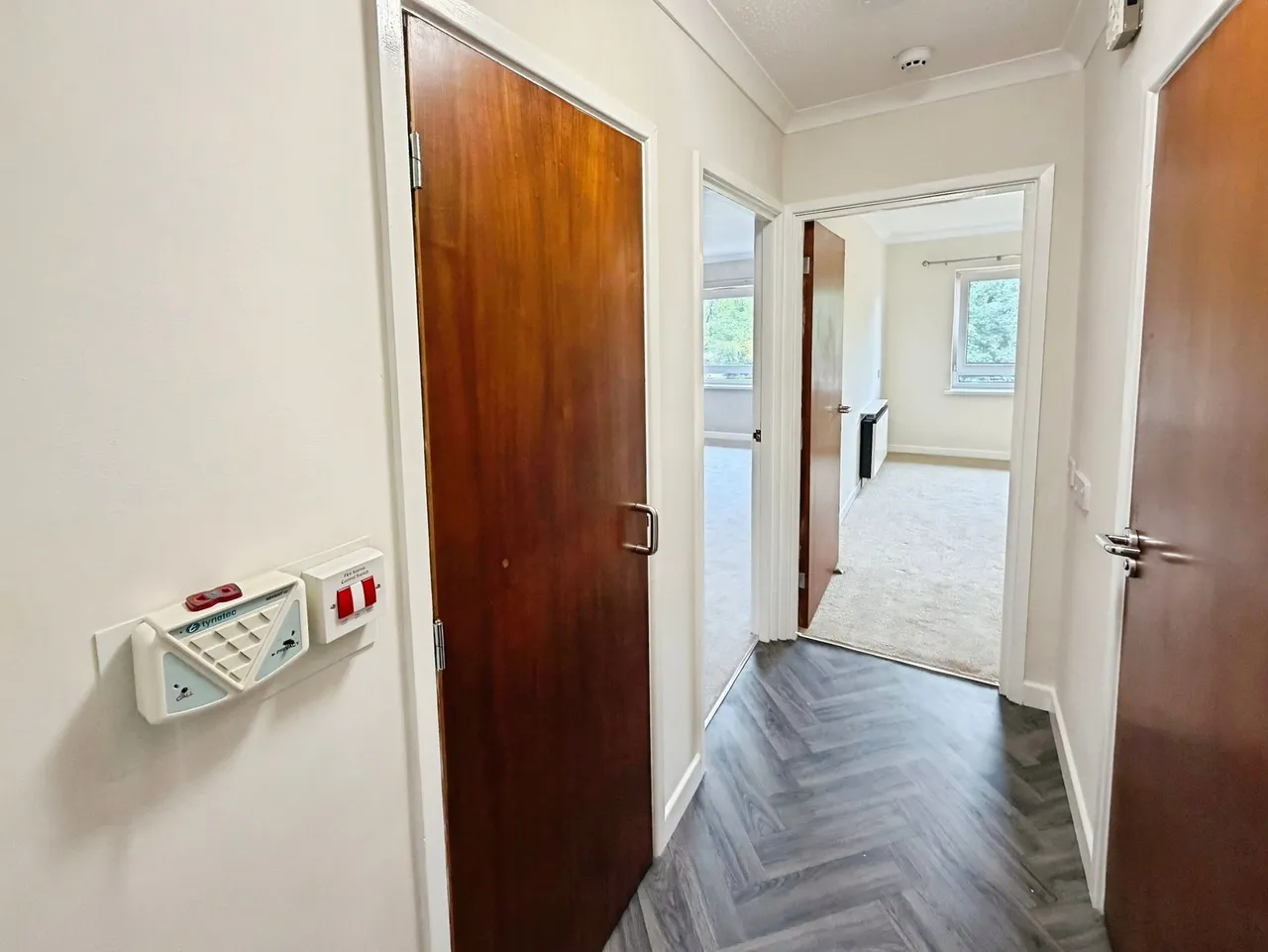 Parklands Court, Sketty, SA2, photo 20