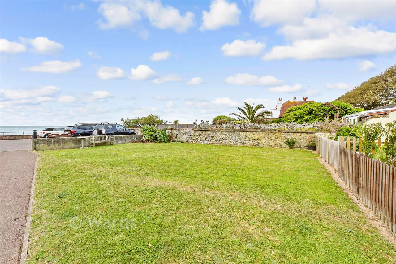 Castle Road, Sandgate, CT20, photo 9