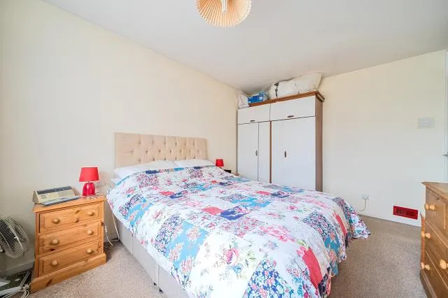 Braden Close, Aylesbury, HP21, photo 11