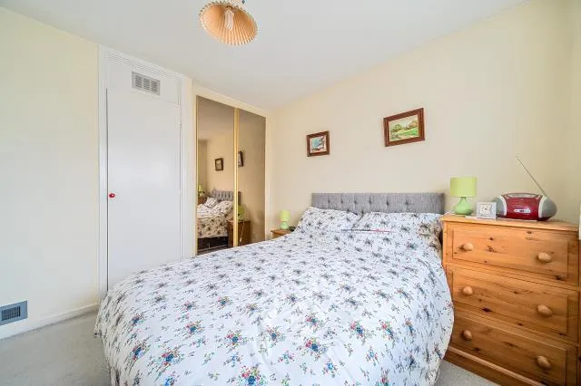 Braden Close, Aylesbury, HP21, photo 13