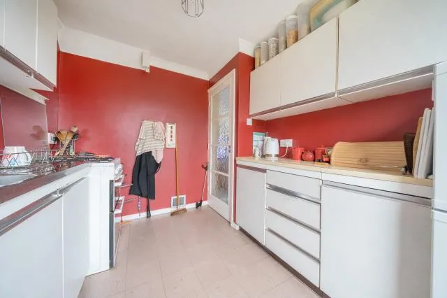 Braden Close, Aylesbury, HP21, photo 3