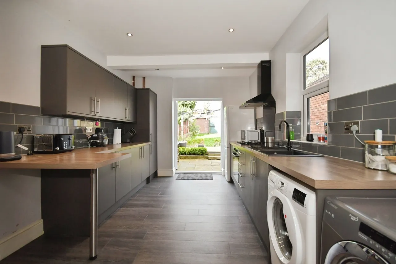 Brockwell Lane, Derbyshire, S40, photo 2