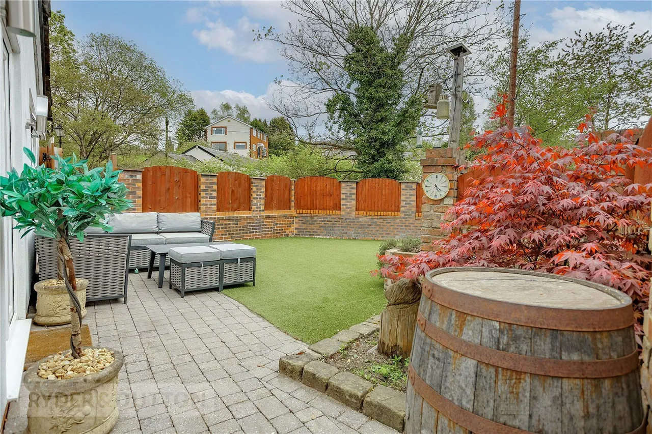 Chadderton Fold, Chadderton, OL1, photo 17