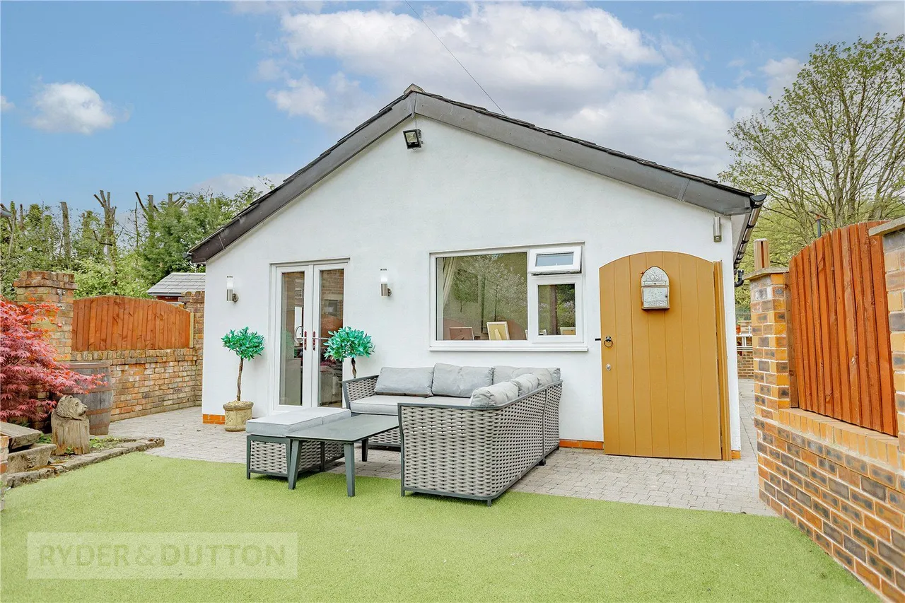 Chadderton Fold, Chadderton, OL1, photo 3