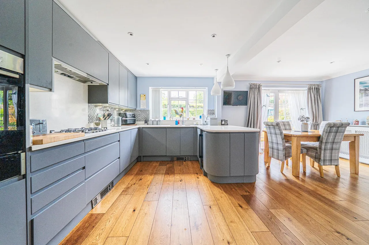 Walden Lodge Close, Devizes, SN10, photo 13